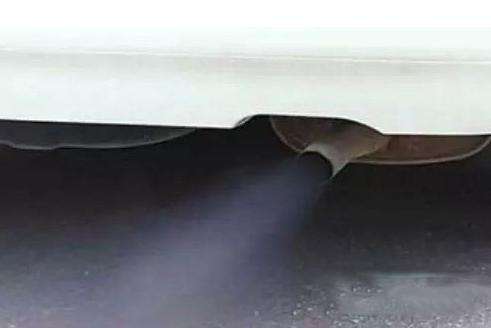 汽車排氣的顏色還能知道什么出了問題？